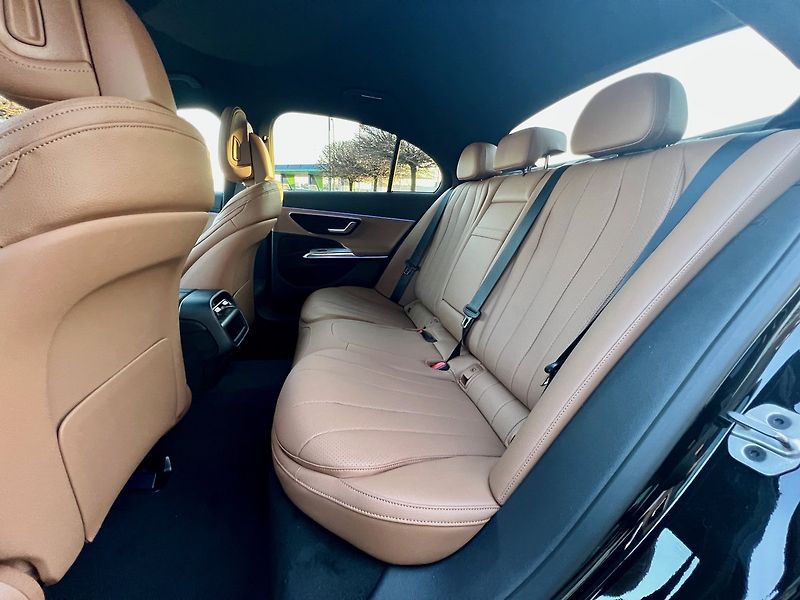 Mercedes-Benz Třídy E (2026) 220 d 4MATIC Linie AMG - fotka 8 z 27