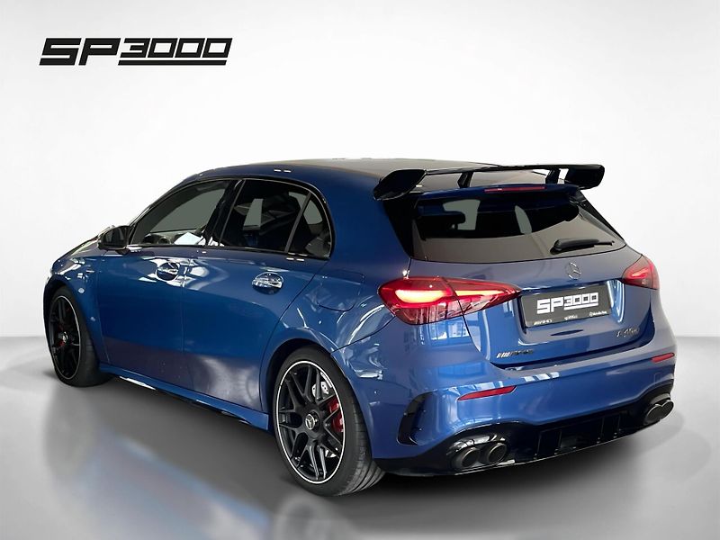 Mercedes-Benz Třídy A 45 S AMG 4Matic+ Akrapovič - fotka 3 z 27