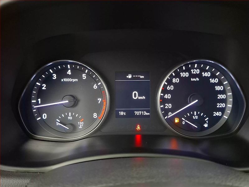 Hyundai i30 (2017) 1.4 T-GDI, Serv.kniha, Navi - fotka 11 z 19