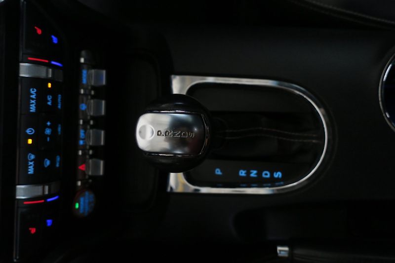 Ford Mustang (2015) 5.0 Ti-VCT V8 GT 50 automat - fotka 37 z 48