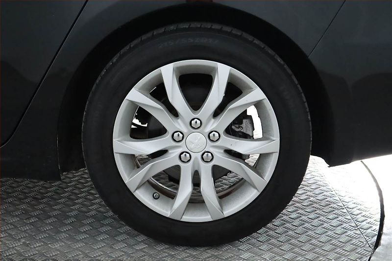 Peugeot 508 (2015) 2.0 HDi, Serv.kniha, Navi - fotka 15 z 22
