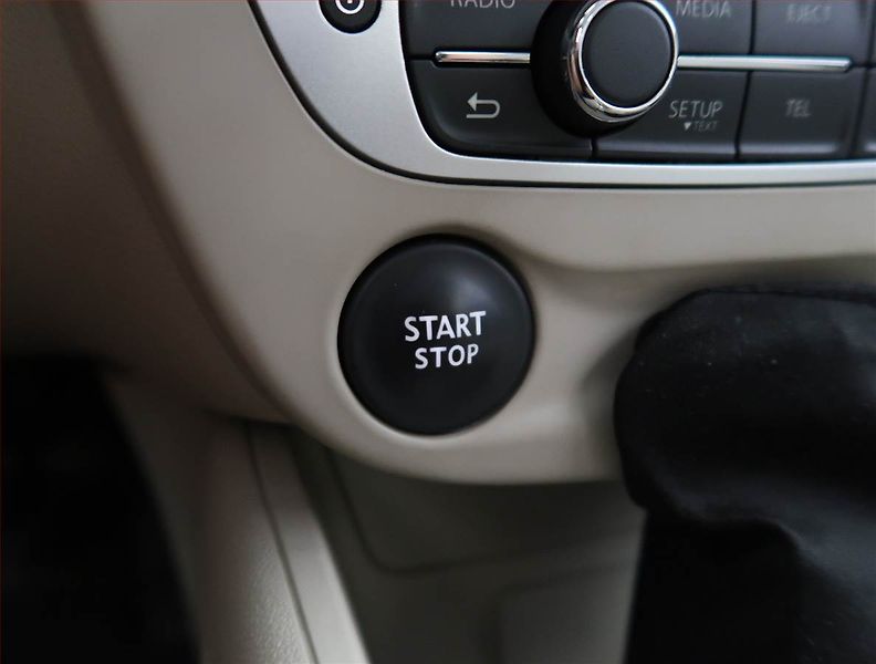Renault Fluence (2014) Privilege 1.6 16V, Tempomat - fotka 19 z 19