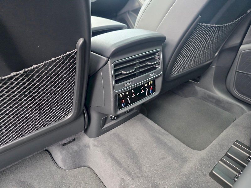 Audi Q8 (2026) SUV 50 TDI quattro - fotka 22 z 26