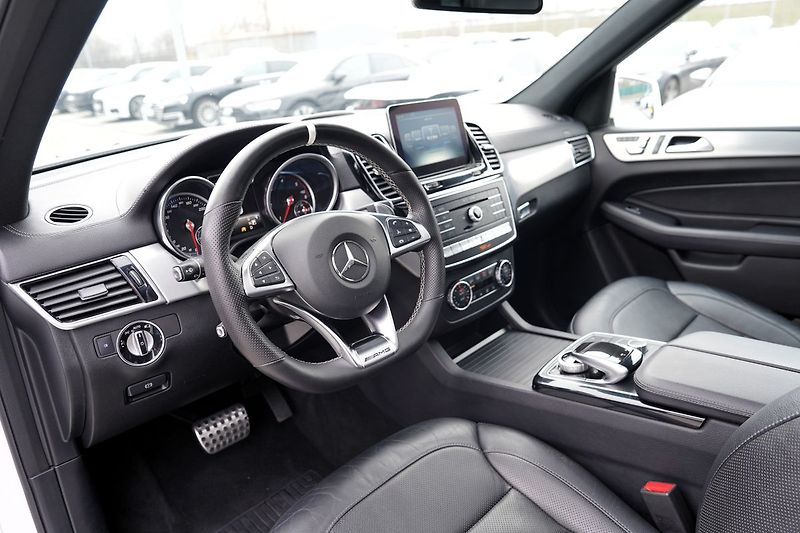 Mercedes-Benz GLS 350d 4Matic AMG/ČR - fotka 29 z 49