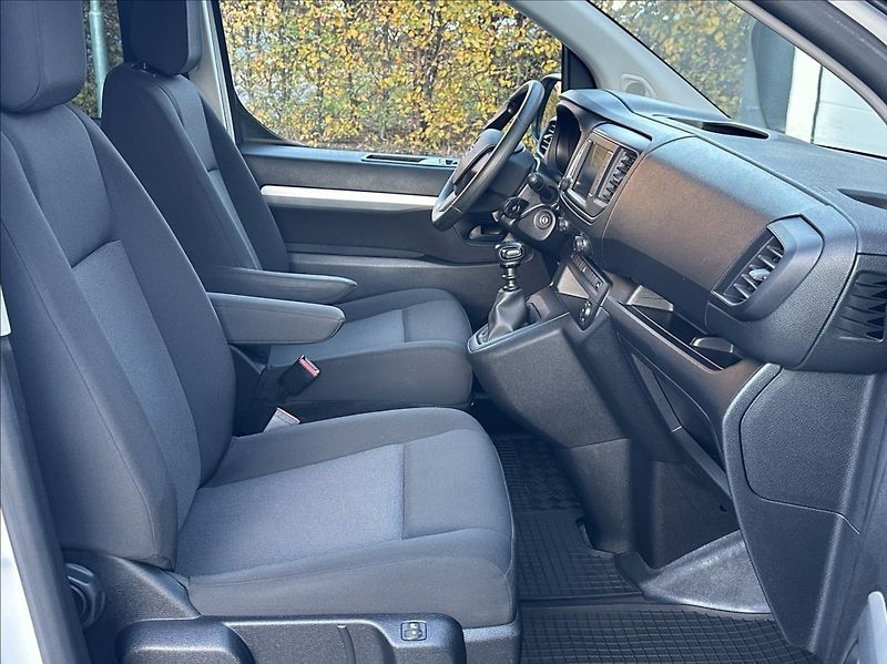 Opel Vivaro 2,0 CDTI 144PS  L2 Kombi Enjoy - fotka 14 z 53