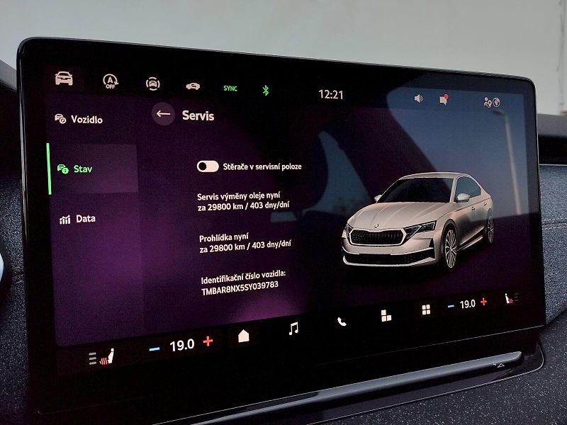 Škoda Octavia (2024) Top Selection 1,5 Tsi 110 kw D - fotka 9 z 36