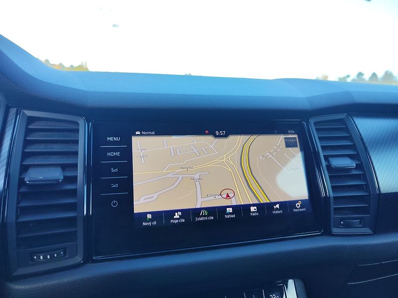 Škoda Kodiaq 2.0 TDI/140kW Sportline DSG 4x - fotka 25 z 39