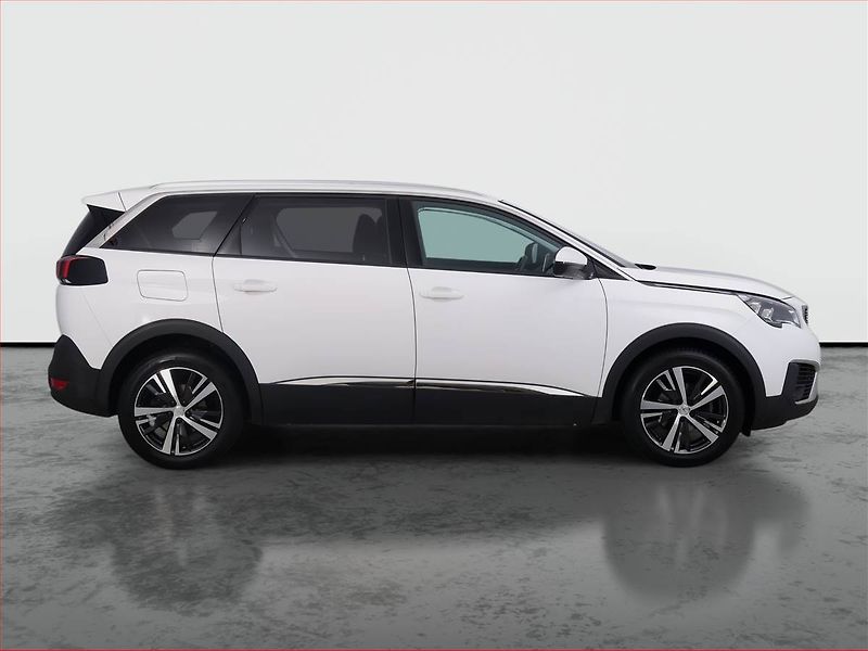 Peugeot 5008 (2018) PureTech 130, 7 míst, ČR,1.maj - fotka 6 z 19