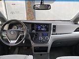 Toyota Sienna 3.5i V6, automat, 4x4, STK - náhled 14
