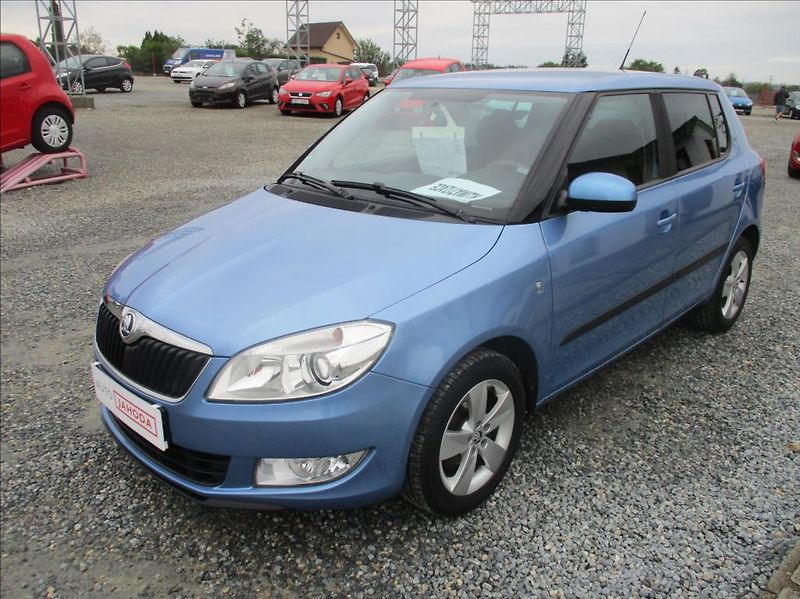 Škoda Fabia 1,2 TSI, aut.klima,serv.kniha, - fotka 3 z 44