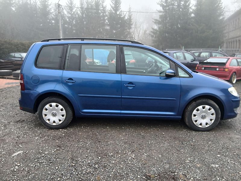 Volkswagen Touran 1.4 TSI - fotka 6 z 31
