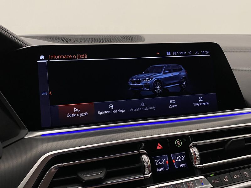 BMW X5 M50D xDrive CZ AUT REZERVACE - fotka 52 z 123