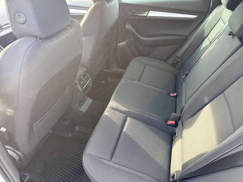 Škoda Karoq (2024) 1.5 TSI Selection - fotka 7 z 32