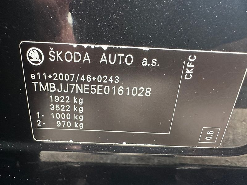 Škoda Octavia (2014) 2,0TDI 110kw Elegance - fotka 15 z 27