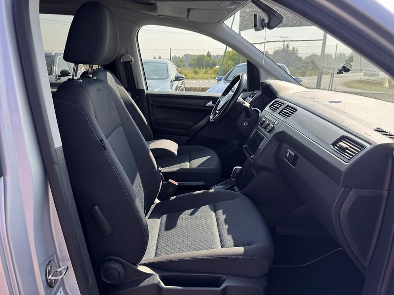 Volkswagen Caddy Maxi 2.0 TDi, 110 kW,DSG, - fotka 21 z 21