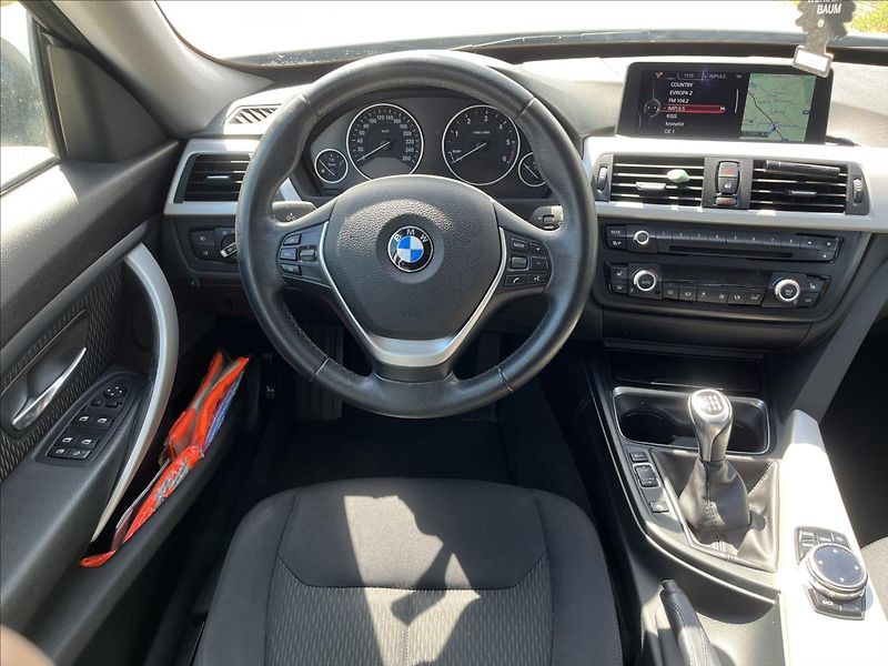 BMW Řada 3 2,0 d GT 135KW MANUÁL 2x KOLA - fotka 14 z 48