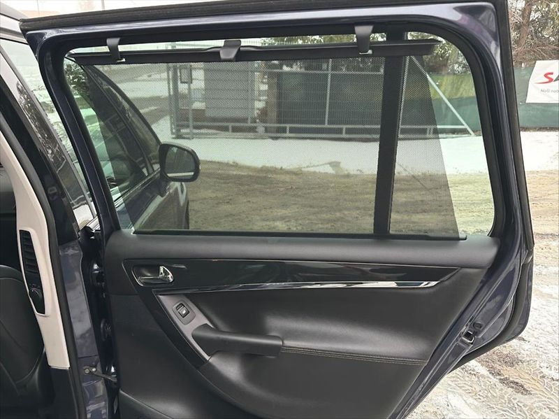 Citroën C4 Picasso 2,0 HDi 120 KW 7 míst DPH - fotka 26 z 26