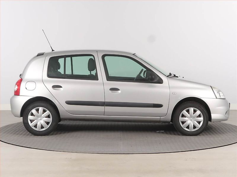 Renault Clio (2009) 1.2, po STK, zamluveno - fotka 6 z 14