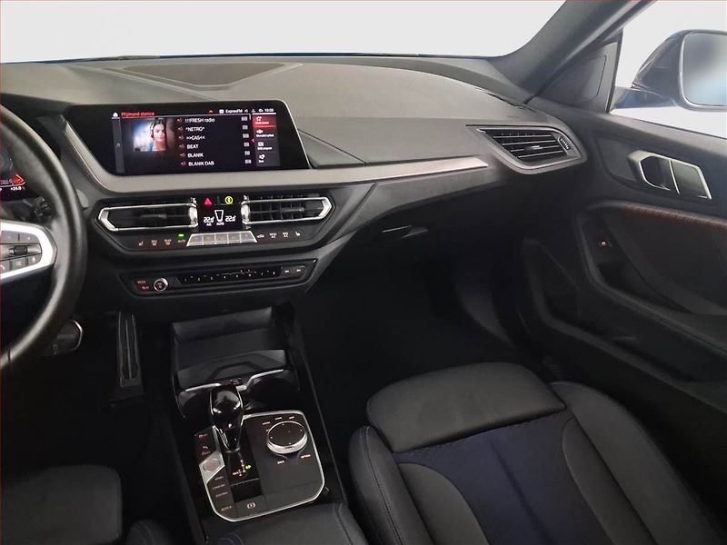 BMW Řada 2 (2022) M Paket 218i Gran Coupé - fotka 8 z 15