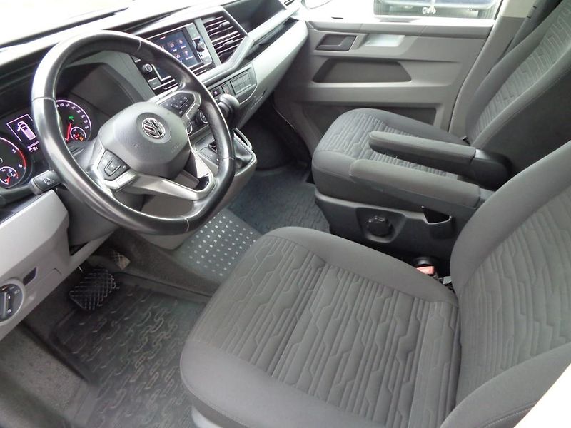 Volkswagen Caravelle 2.0 TDI Comfortline 110kW A7 - fotka 10 z 24