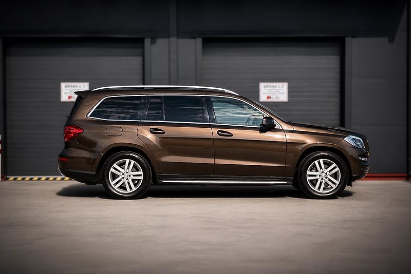 Mercedes-Benz GL (2014) GL 350 Bluetec 4Matic - fotka 4 z 42