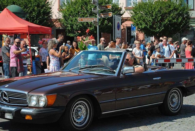 Veterány se sjely do Veselí nad Lužnicí na Selské Baroko 2023.