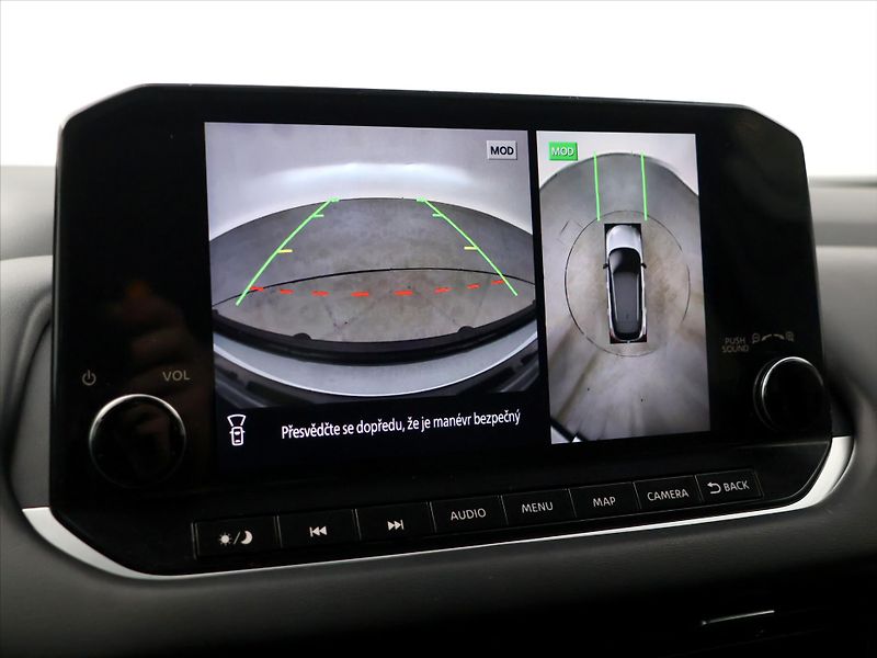 Nissan Qashqai 1,3 T-GDI N-Connecta CZ - fotka 20 z 32