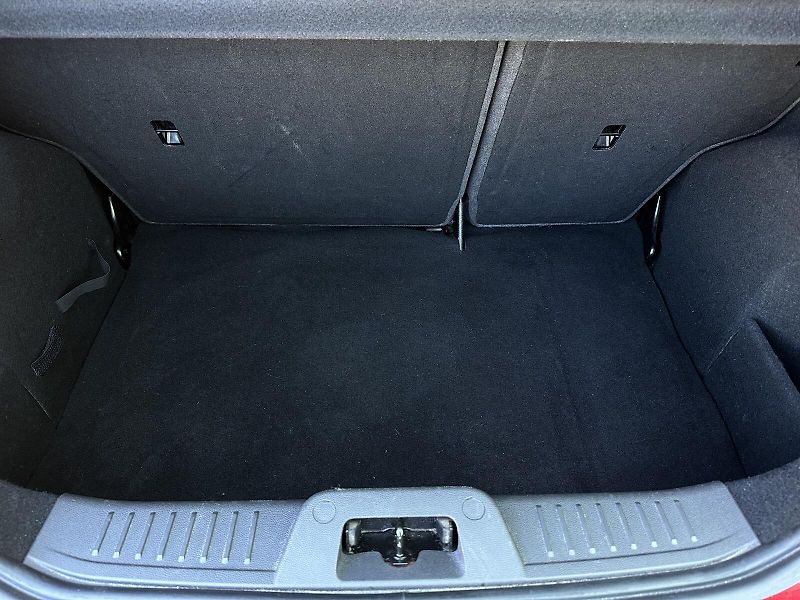 Ford Fiesta 1.0 EB 74kW KLIMA Tempomat PDC - fotka 37 z 37