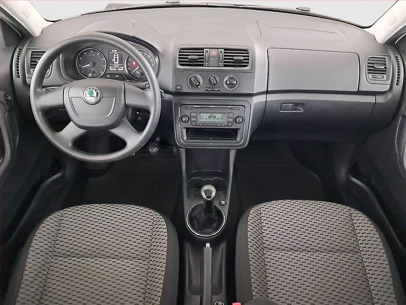 Škoda Fabia (2011) 1.2 TSI - fotka 8 z 13