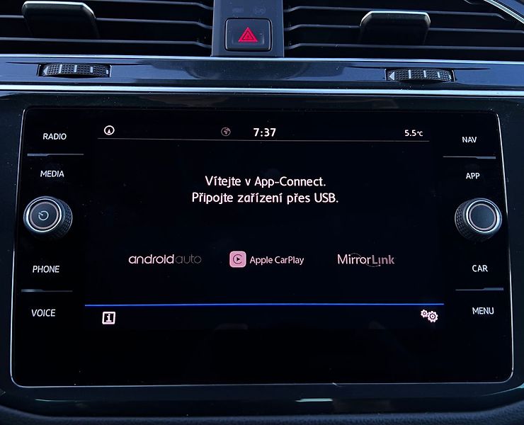Volkswagen Tiguan TDI-IQ-DRIVE-TAŽNÉ.Z - fotka 38 z 49