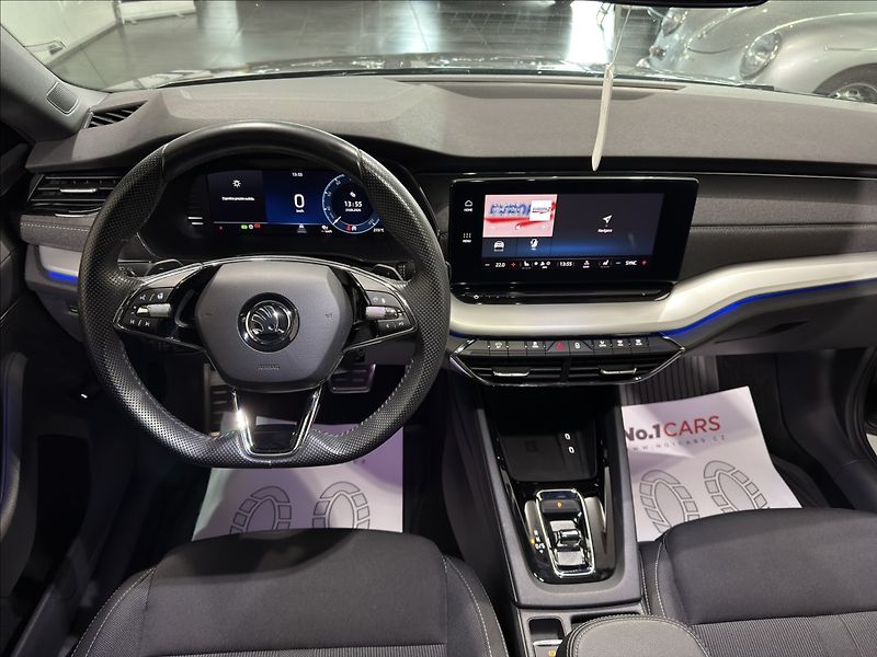 Škoda Octavia 2,0   TDI DSG REZERVACE - fotka 17 z 29