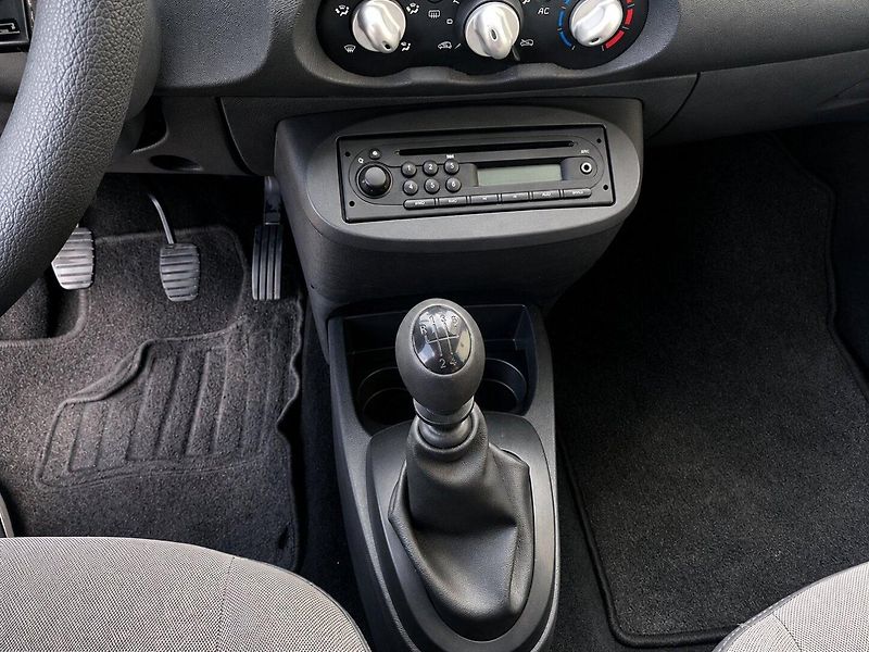 Renault Twingo 1,2i (43kW)*STK DO 8/2028* - fotka 11 z 13