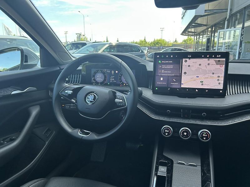 Škoda Superb COMBI SELEC TS 110/1.5 A7F - fotka 18 z 25