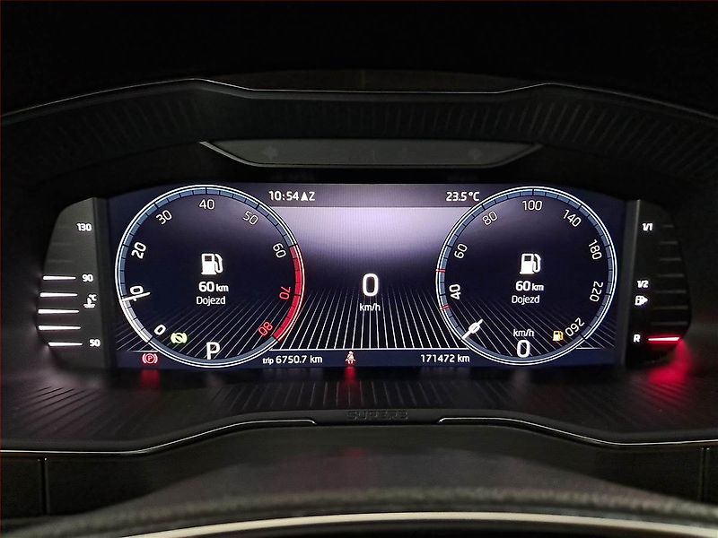 Škoda Superb (2021) Style 1.5 TSI, Automat - fotka 11 z 22