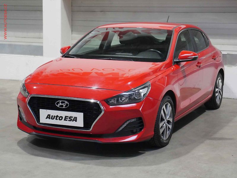 Hyundai i30 (2018) 1.0 T- GDI, ČR, servis.kniha - fotka 3 z 18