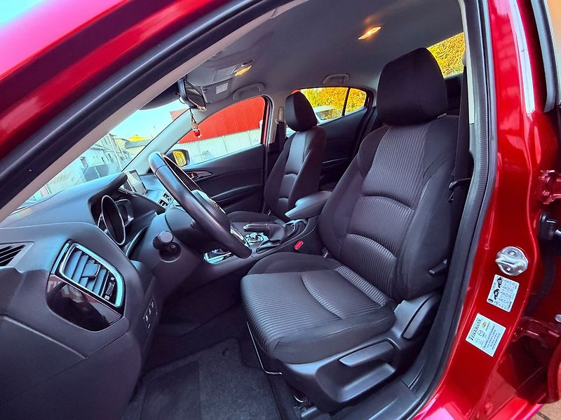 Mazda 3 2.0 Skyactiv Style, Serviska, - fotka 16 z 29