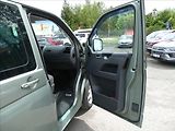 Volkswagen Caravelle 2,5 TDi 96kW LONG 8.míst,závěs - náhled 19