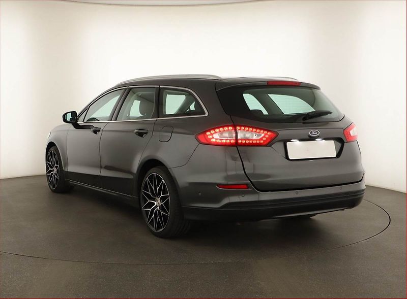 Ford Mondeo (2015) 2.0 TDCI, Serv.kniha, Navi - fotka 4 z 14