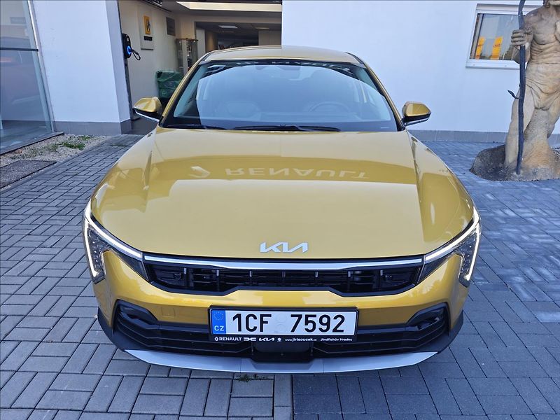 Kia K4 1,6 T-GDI 110kW 7DCT  TOP - fotka 9 z 19