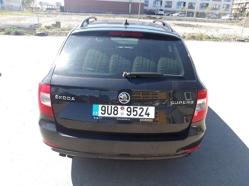 Škoda Superb 2,0TDi 125kW DSG! 2 x ALU kola - fotka 7 z 31