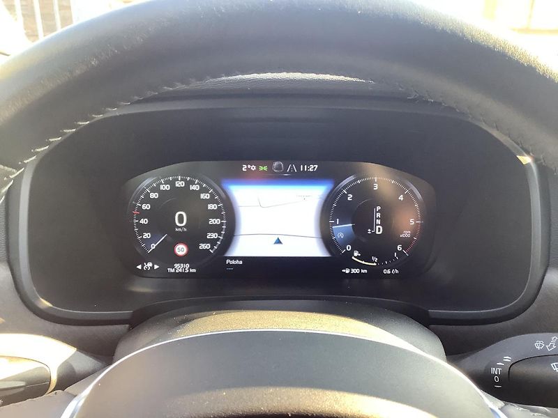 Volvo V90 (2018) CrossCountry 4x4  - fotka 15 z 40
