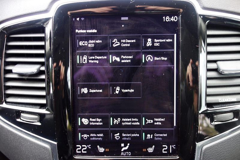Volvo XC90 (2015) Momentum 2.0 D5 AWD 165 kW - fotka 20 z 34