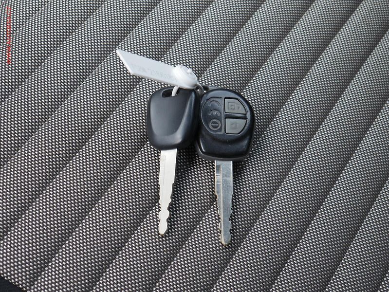 Fiat Sedici (2011) 2.0JTD 4x4, výhřev sed - fotka 17 z 17