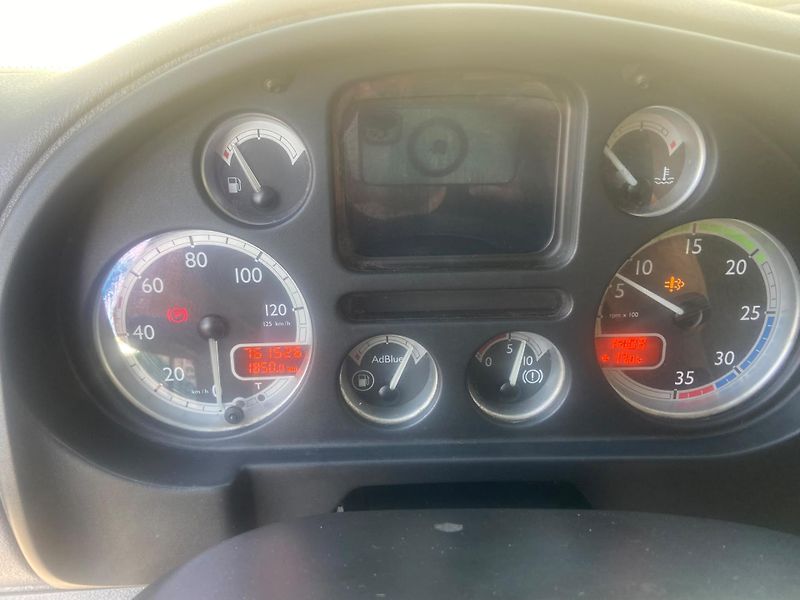 DAF LF (2008) 55.220, Euro 4, Izotherm, čelo - fotka 17 z 20
