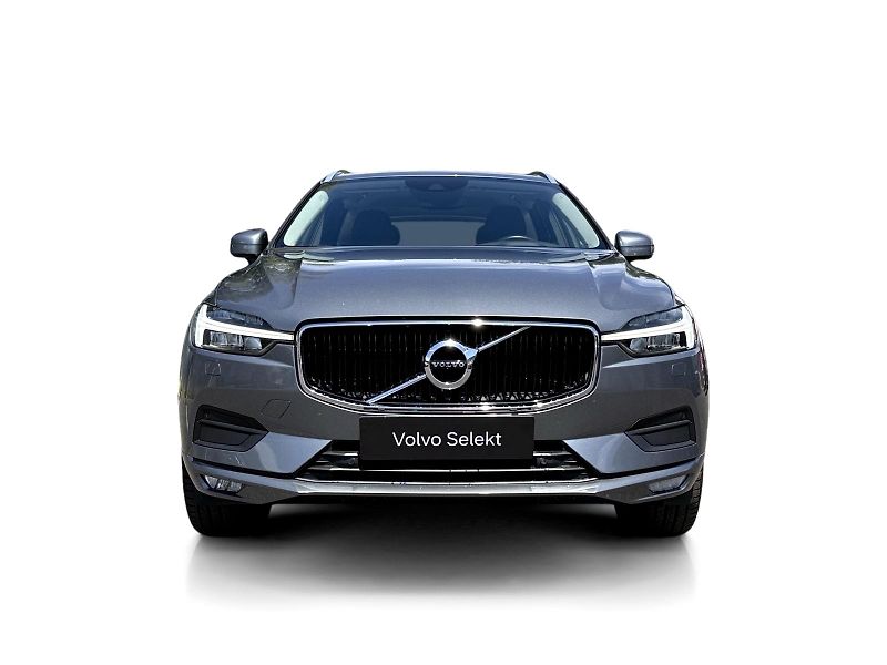 Volvo XC60 B4 AWD (nafta) // REZERVACE - fotka 9 z 47