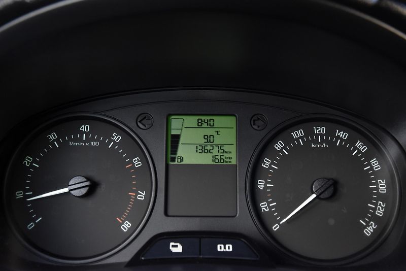 Škoda Fabia 1.4 16V,FACE,KLIMA,BEZ KOROZE - fotka 14 z 37