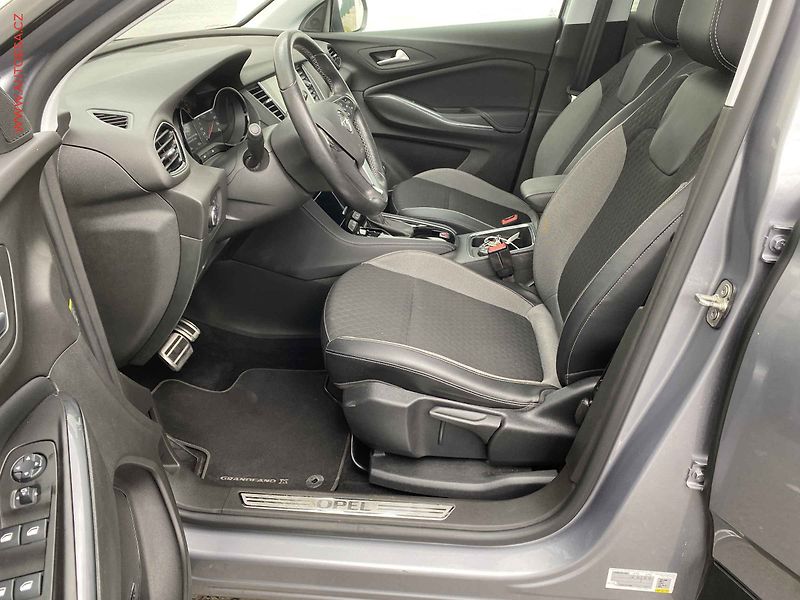 Opel Grandland X (2019) 1.6 T, Innovation, AT, TZ - fotka 9 z 20
