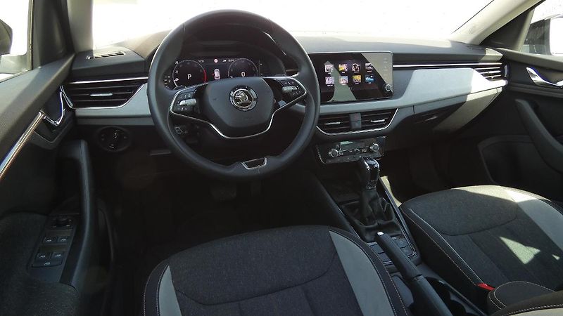 Škoda Kamiq 1.0 TSI 85kW First Edition DSG - fotka 5 z 25