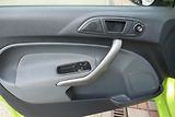 Ford Fiesta 1.25i SADA KOL - náhled 15