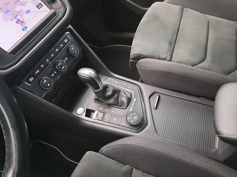 Volkswagen Tiguan (2017) 2.0 TSI 4Motion (162kW/220k) D - fotka 13 z 31